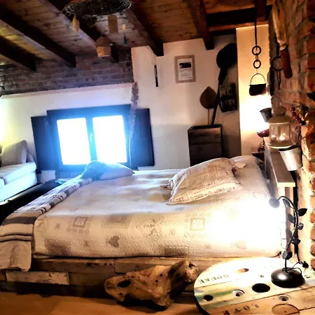 مزرعة للإقامة Relais Cascina Al Campaccio