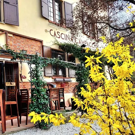 Farm stay Relais Cascina Al Campaccio *