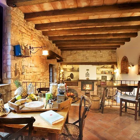 Relais Cascina Al Campaccio Farmház *