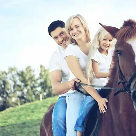 مزرعة للإقامة Relais Cascina Al Campaccio